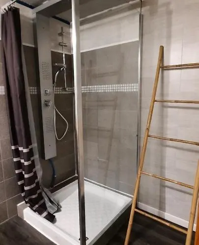 D'hotes Au Pays Des Etangs לינה וארוחת בוקר 3*